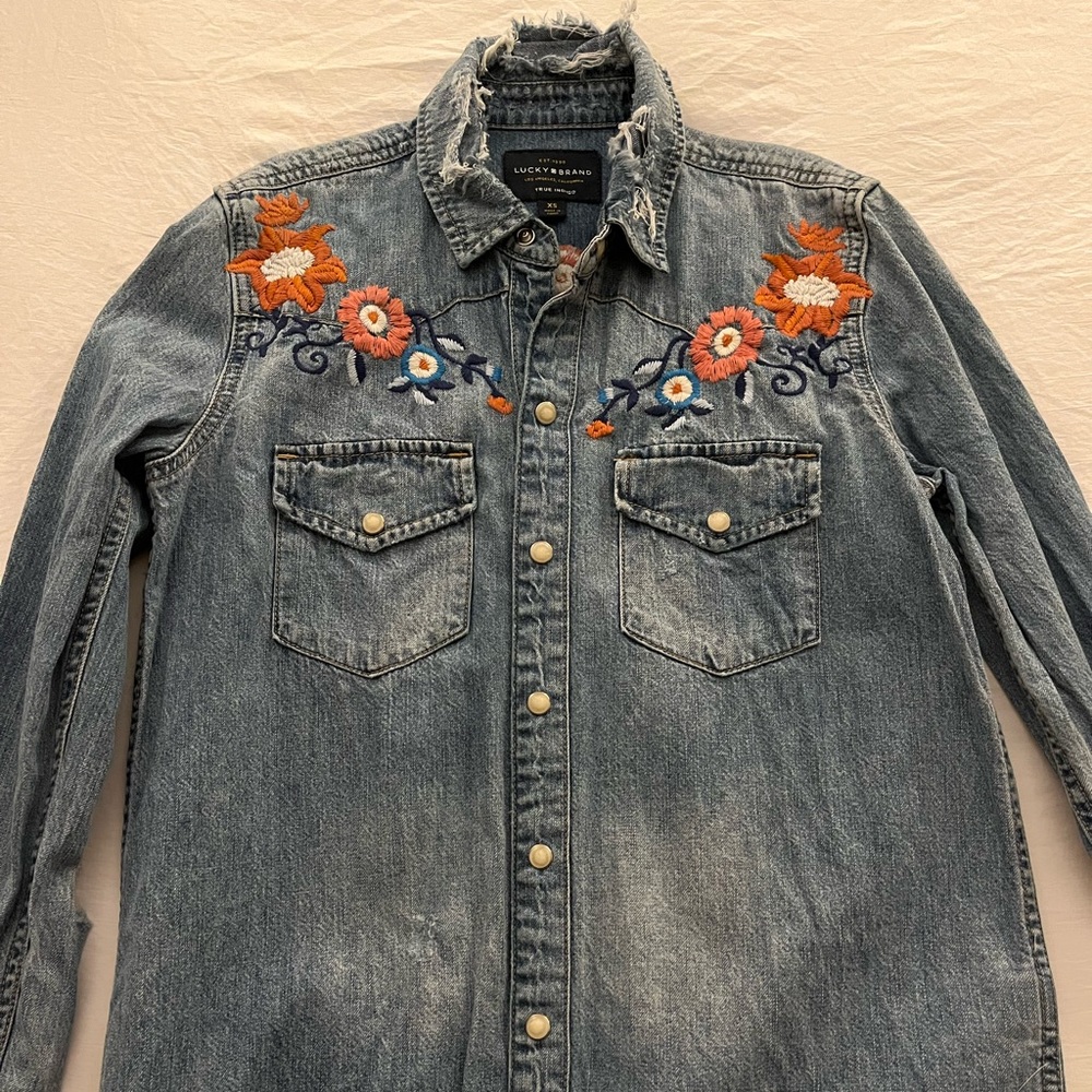 Lucky brand button up shirt